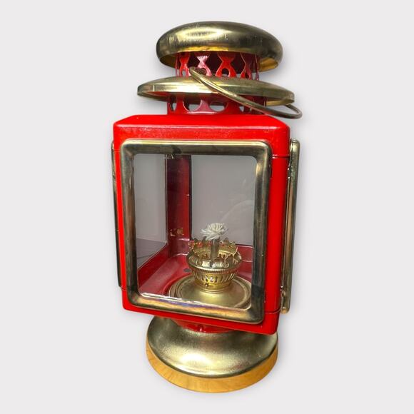 1979 Red & Brass Kerosene Lantern Indoor Outdoor NOS Holiday Christmas Décor - Picture 1 of 13